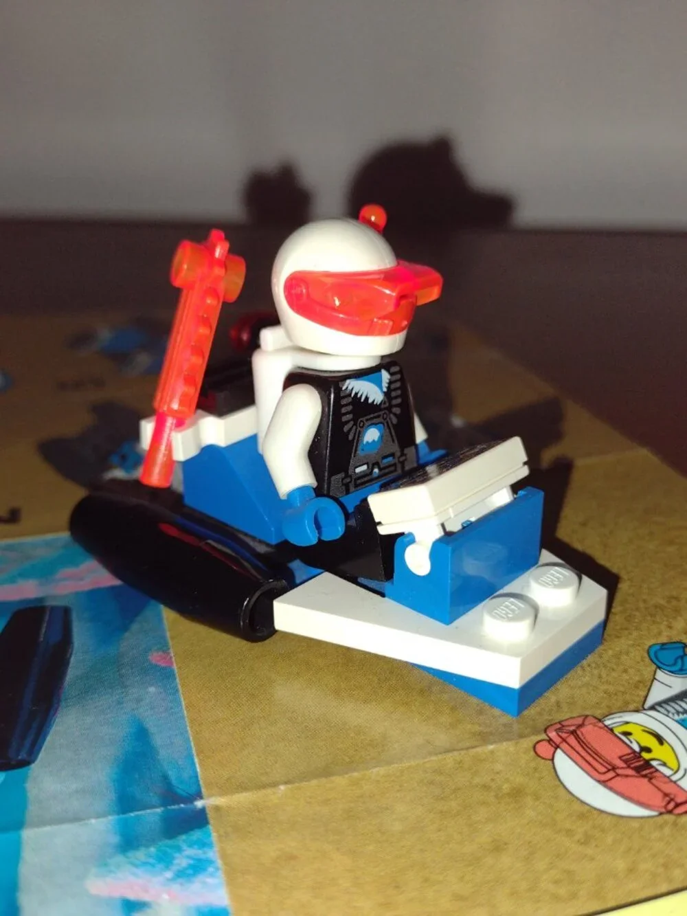 Lego Like New Ice Planet Scooter and Minifig with Instructions
